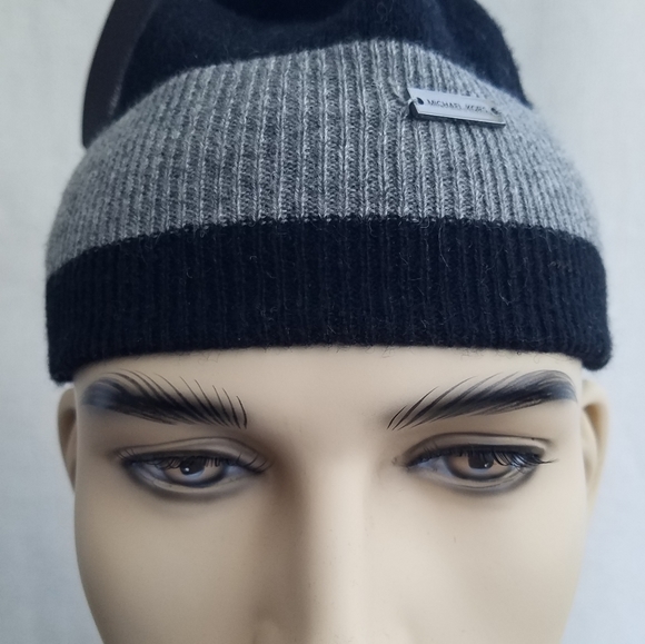 New Men's "Michael Kors" Grey/Navy Skull Cap - Picture 5 of 5